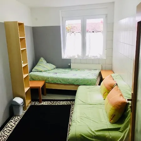 Gaestezimmer I Neo2 * Staufenberg (Lower-Saxony)